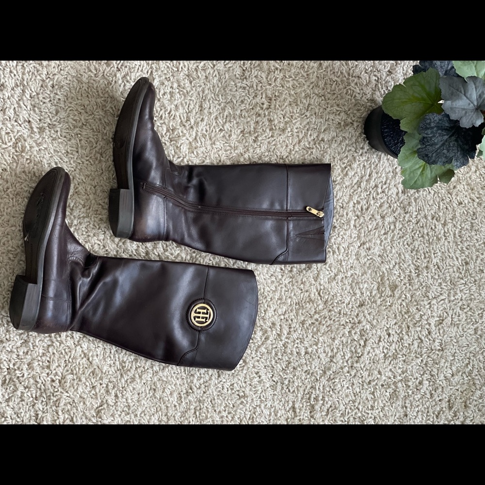 Tommy Hilfiger brown leather boots!